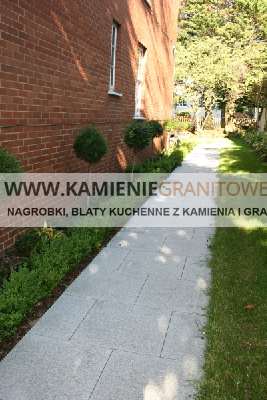 pomniki z granitu Chodzież