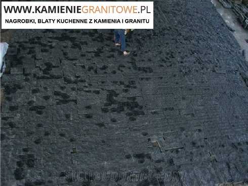 Czarnków nagrobki z granitu